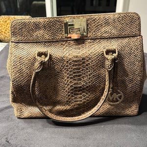 Michael Kors purse